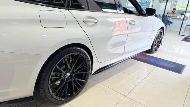 BMW 3 Series 2.0 330E 12Kwh M BL71VXB White #6