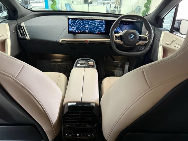 BMW iX 40 76.6Kwh M Sport Grey #2