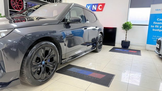 BMW iX 40 76.6Kwh M Sport Grey #4