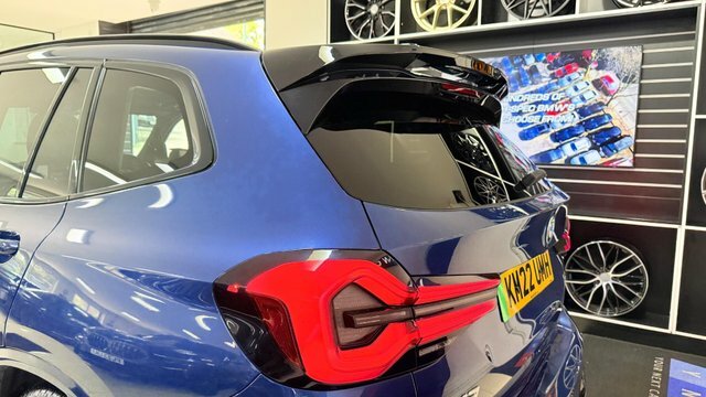 BMW iX3 80Kwh M Sport Black #8