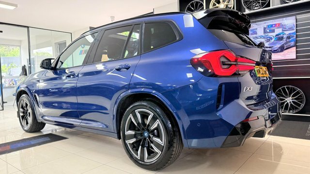 BMW iX3 80Kwh M Sport Black #42
