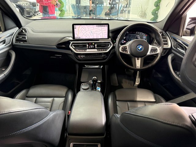 BMW iX3 80Kwh M Sport Black #4
