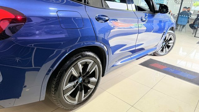 BMW iX3 80Kwh M Sport Black #7