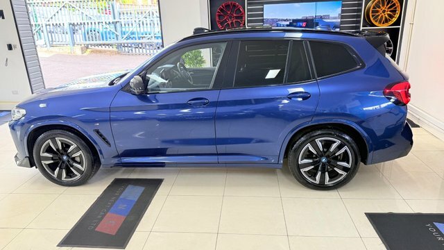 BMW iX3 80Kwh M Sport Black #40