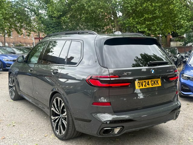 BMW X7 Xdrive M60i Step Ultimate Pack Black #10
