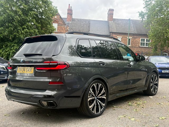 BMW X7 Xdrive M60i Step Ultimate Pack Black #17
