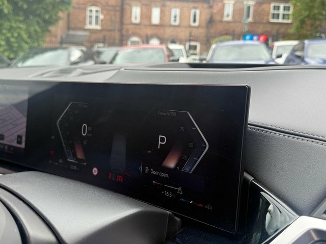 BMW X7 Xdrive M60i Step Ultimate Pack Black #37