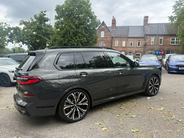BMW X7 Xdrive M60i Step Ultimate Pack Black #16