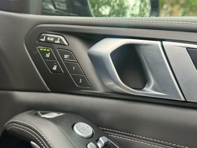 BMW X7 Xdrive M60i Step Ultimate Pack Black #29