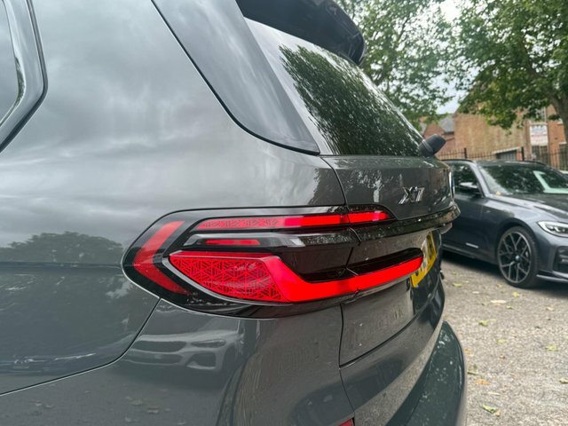 BMW X7 Xdrive M60i Step Ultimate Pack Black #44