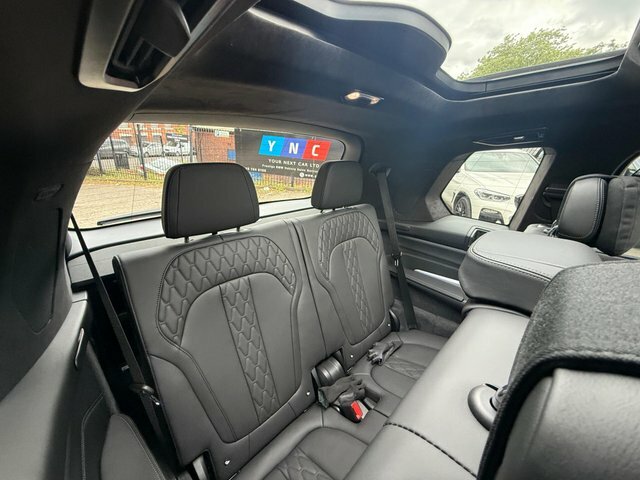 BMW X7 Xdrive M60i Step Ultimate Pack Black #25