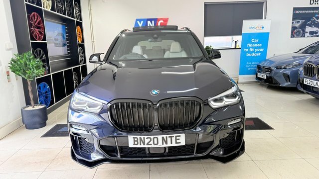BMW X5 X5 M50i White #60