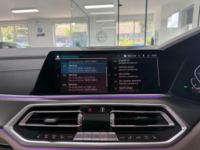 BMW X5 X5 M50i White #30