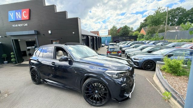 BMW X5 3.0 45E 24Kwh M Black
