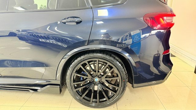 BMW X5 X5 M50i White #51