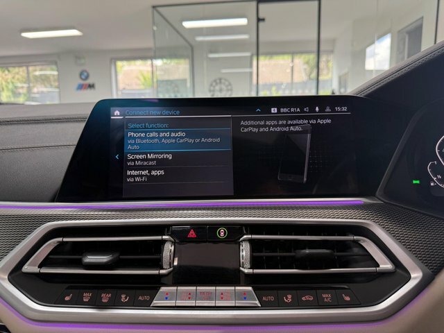 BMW X5 X5 M50i White #28