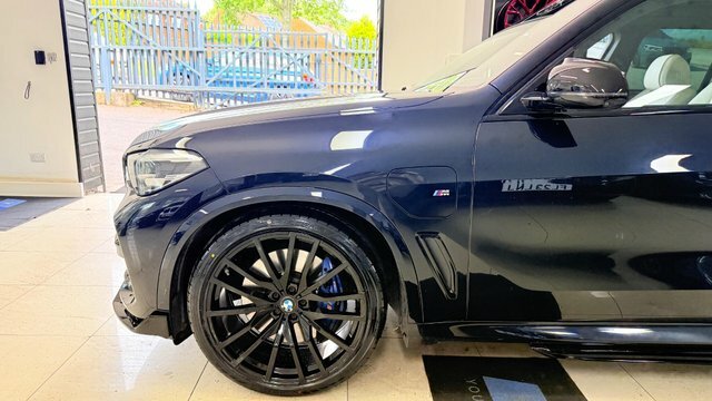 BMW X5 X5 M50i White #50