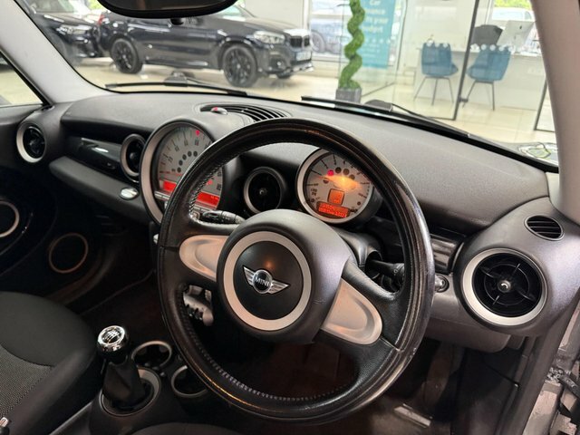 Mini Hatch Back Euro 5 211 Ps White #13