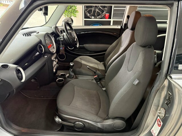 Mini Hatch Back Euro 5 211 Ps White #17