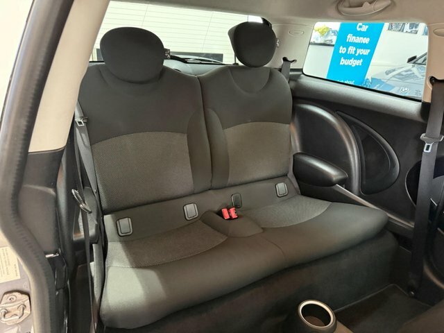 Mini Hatch Back Euro 5 211 Ps White #14