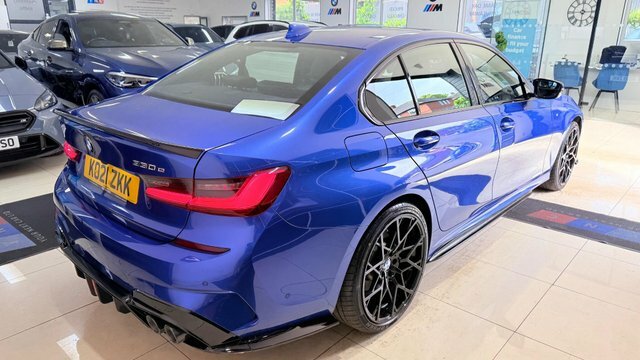 BMW 3 Series Saloon Black #32