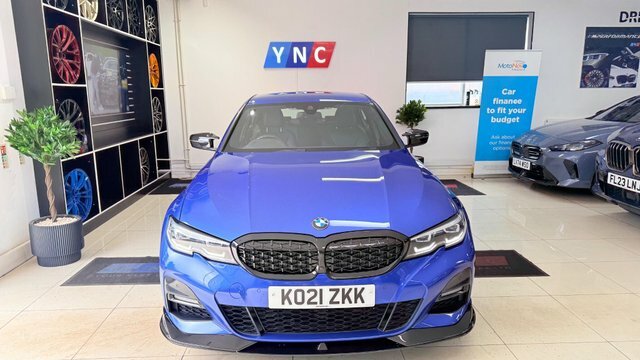 BMW 3 Series Saloon Black #36