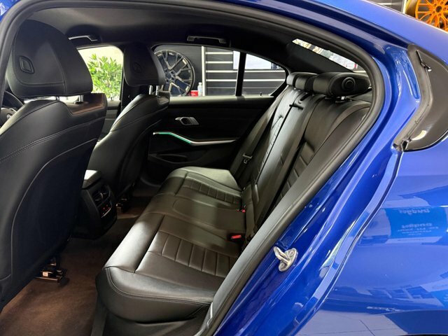 BMW 3 Series Saloon Black #24