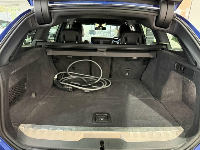 BMW 3 Series 2.0 330E 12Kwh M White #41