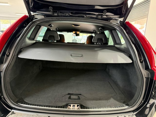 Volvo XC60 2L Se Nav Grey #24
