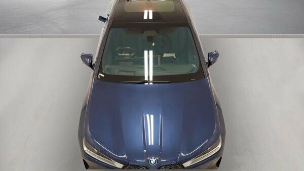 BMW iX 40 76.6Kwh M Sport Blue #5