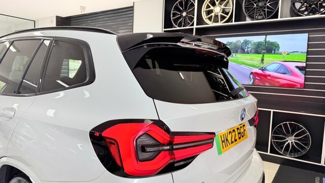 BMW iX3 80Kwh M Sport Pro White #5