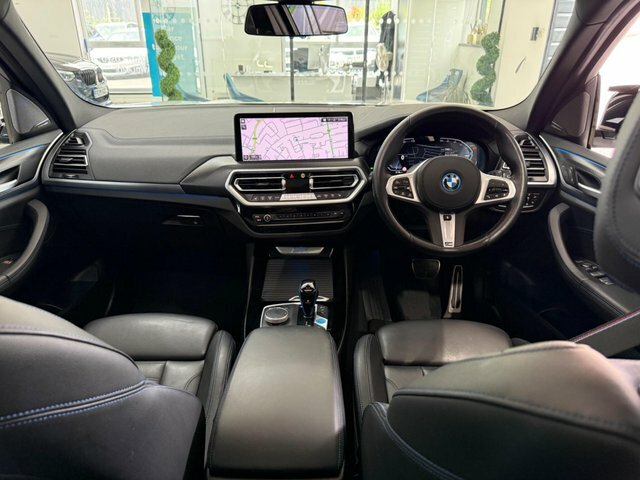 BMW iX3 80Kwh M Sport Pro White #2