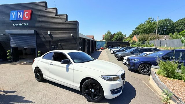 BMW 2 Series 2.0 218D Sport Euro White
