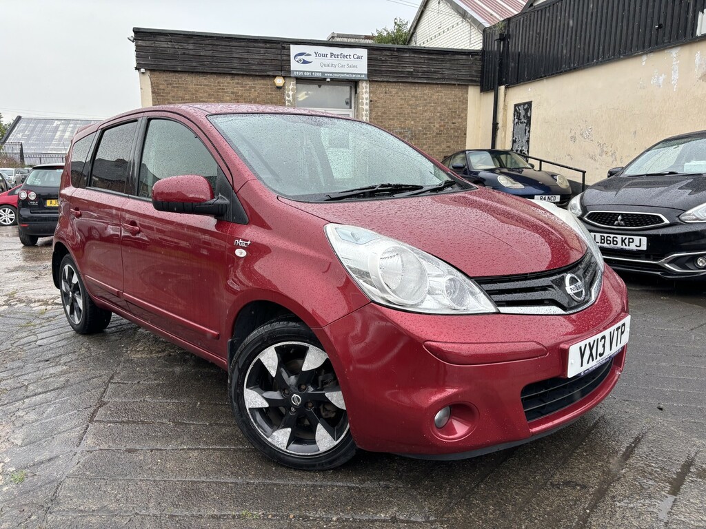 Nissan Note 1.6 16V N-tec Red