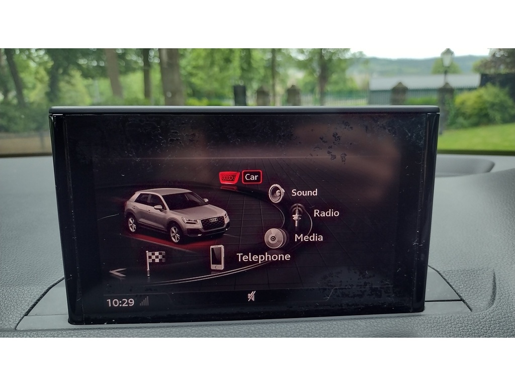 Audi Q2 Tdi S Line PE19WXX White #2