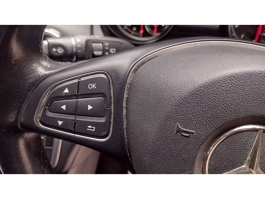 Mercedes-Benz GLA Class Gla200 Se PK18GVX Grey #4
