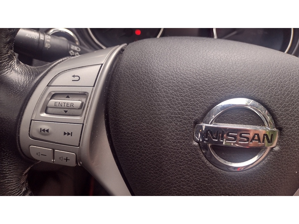 Nissan X-Trail Dci N-vision LP66SDO Red #4