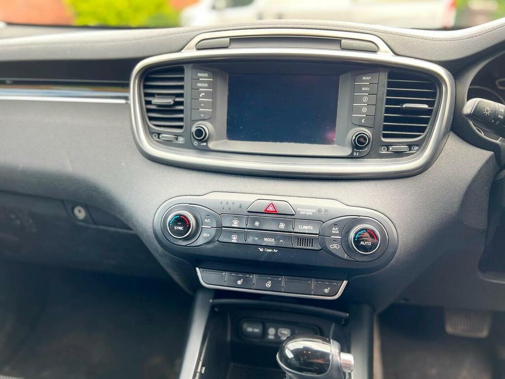 Kia Sorento Crdi Kx-2 White #5