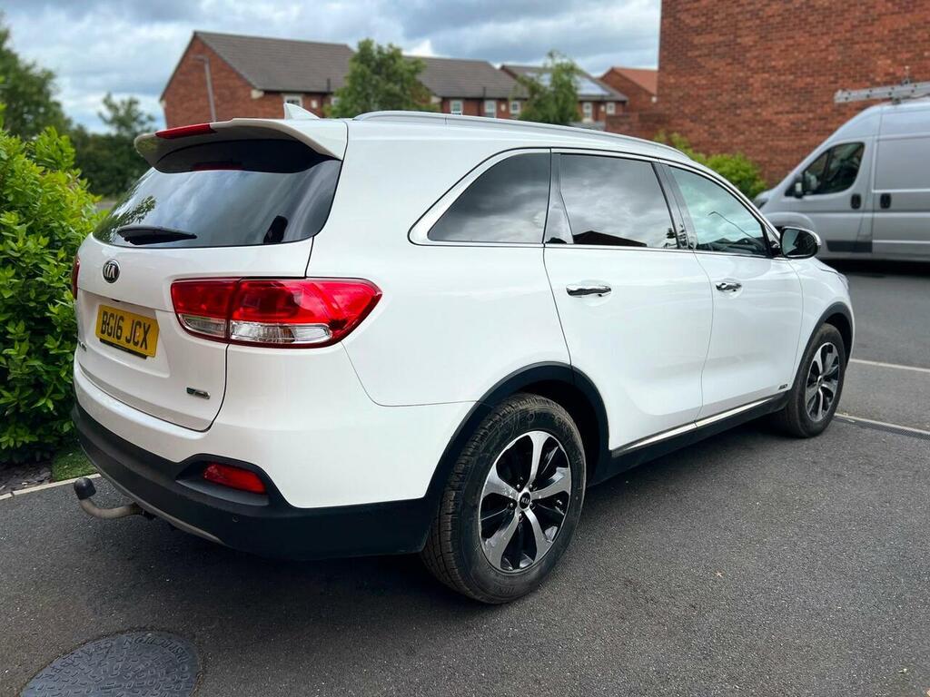 Kia Sorento Crdi Kx-2 White #3