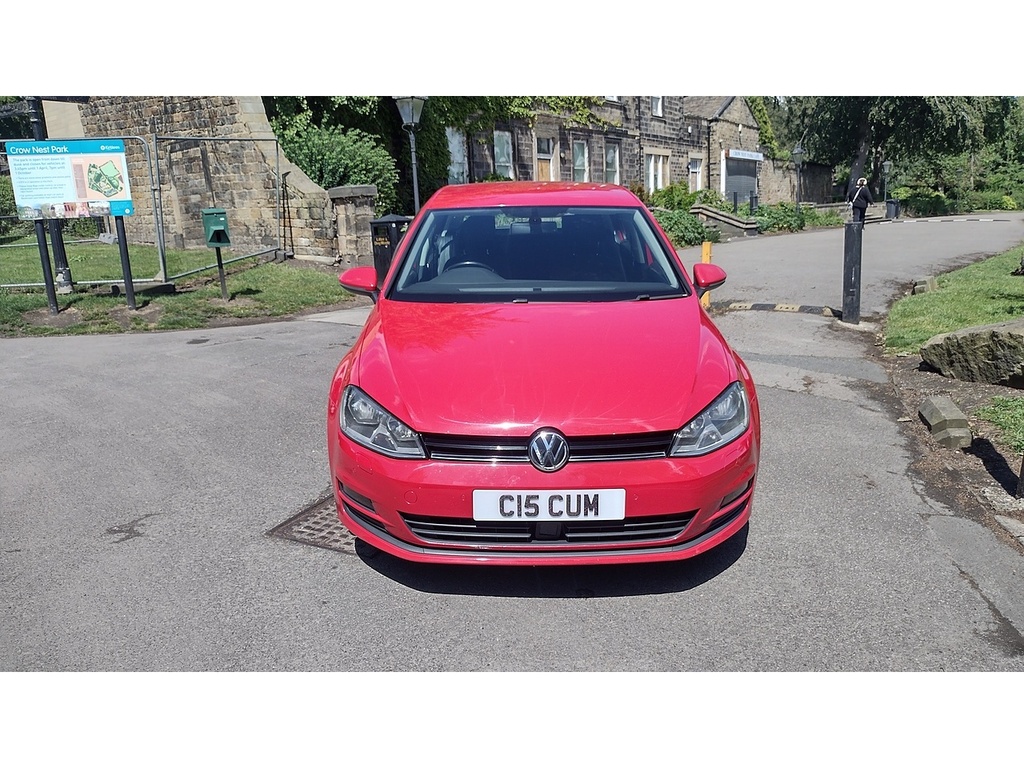 Volkswagen Golf Tdi Bluemotion Tech Match Edition Red