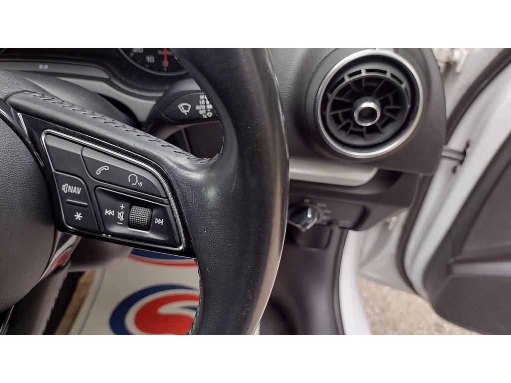Audi A3 Tdi Se Technik ND19YWO White #5