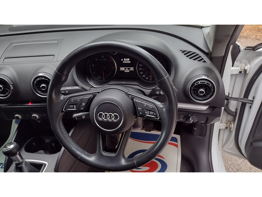 Audi A3 Tdi Se Technik ND19YWO White #6