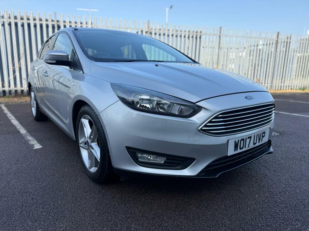 Ford Focus Hatchback 1.0T Ecoboost Zetec Edition Euro 6 Ss Silver