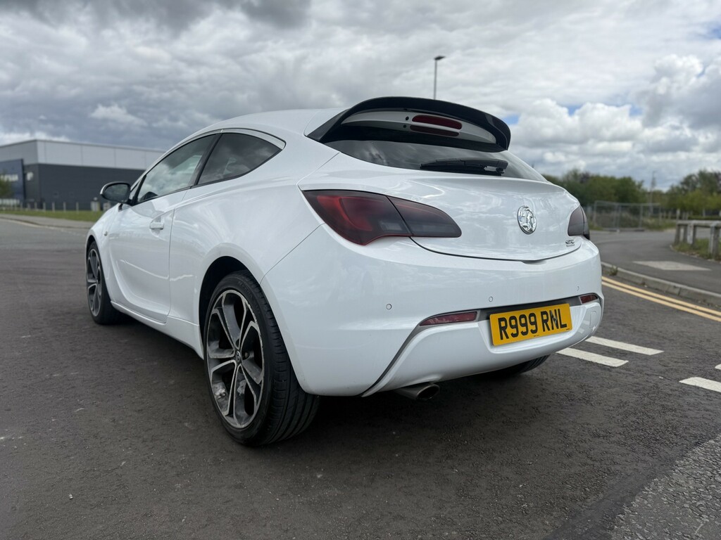 Vauxhall Astra GTC Coupe 1.4 I Turbo Limited Edition 201665 White #3
