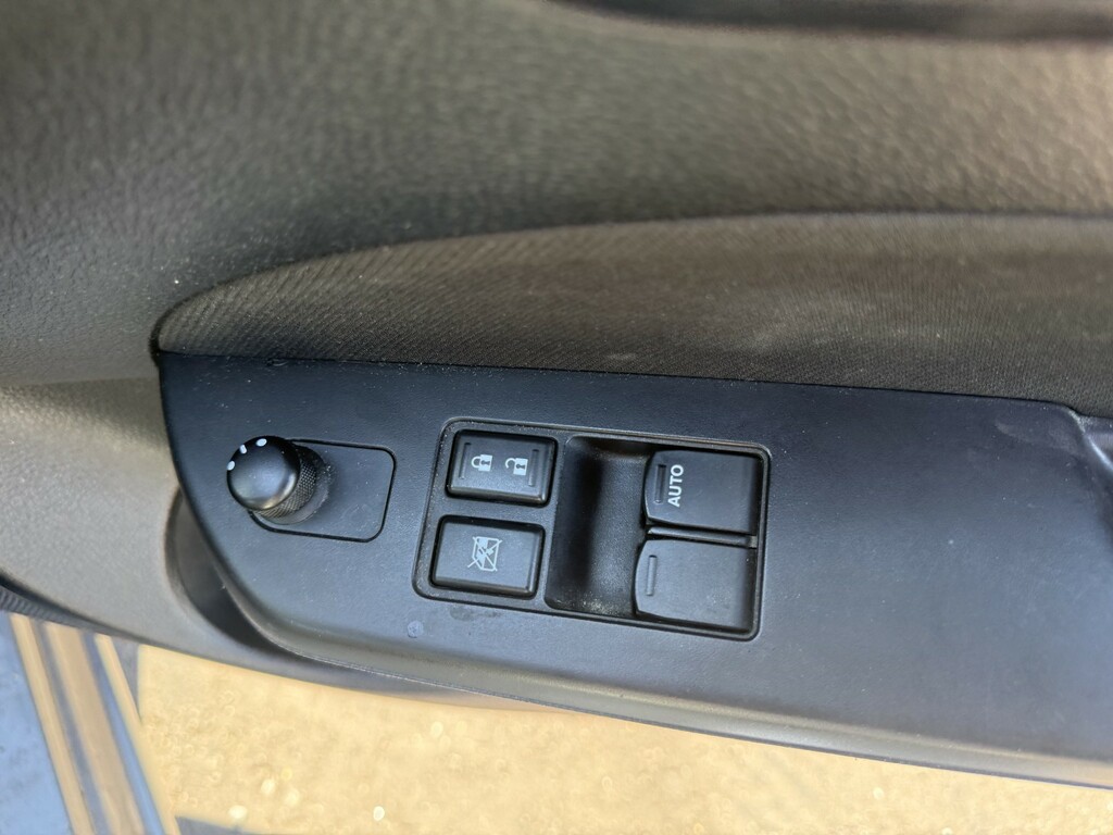 Suzuki Swift 1.2 Sz2 Hatchback 94 Ps White #15