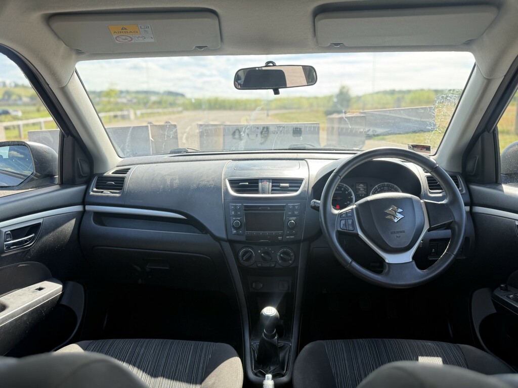 Suzuki Swift 1.2 Sz2 Hatchback 94 Ps White #46