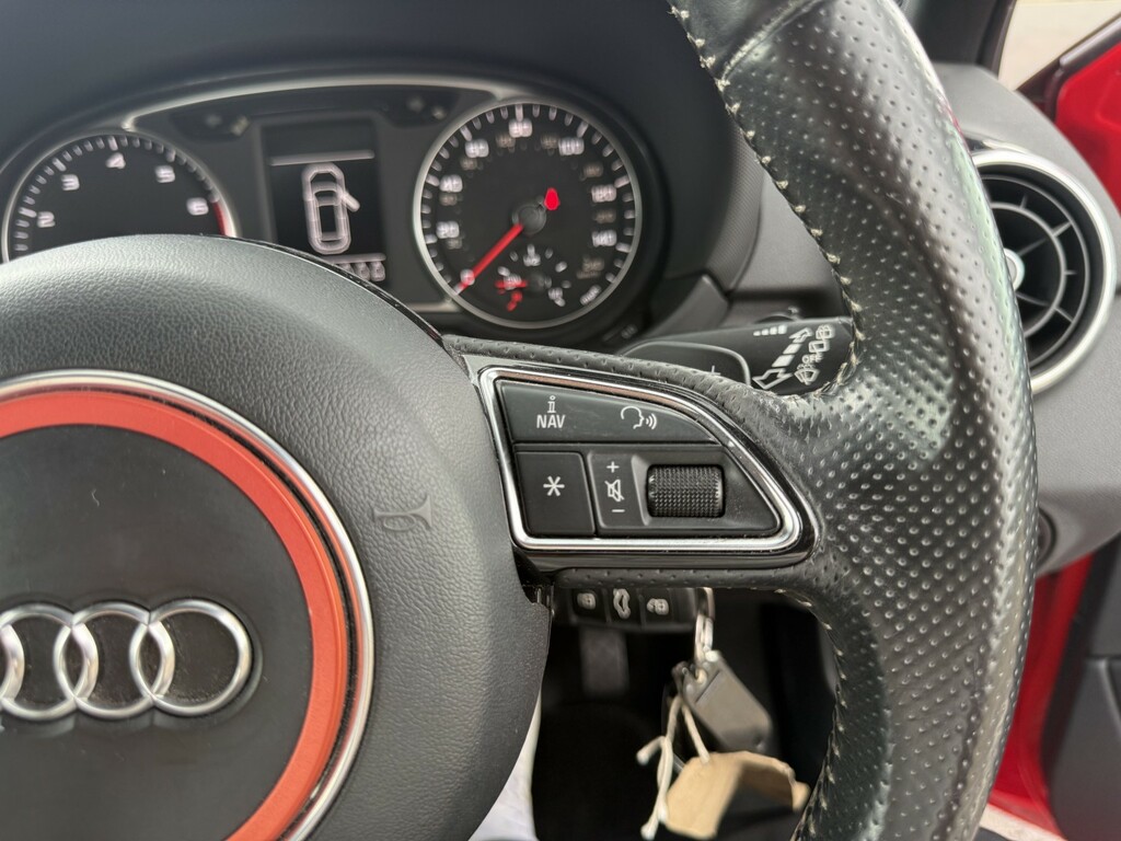 Audi A1 A1 S Line Tfsi Red #25