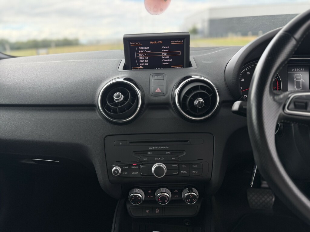 Audi A1 A1 S Line Tfsi Red #11
