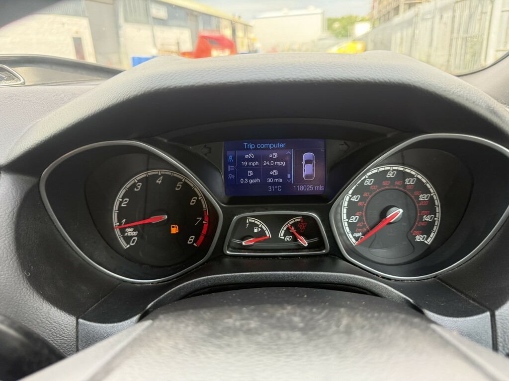 Ford Focus 1.0T Ecoboost Zetec S Euro 5 Ss Red #42