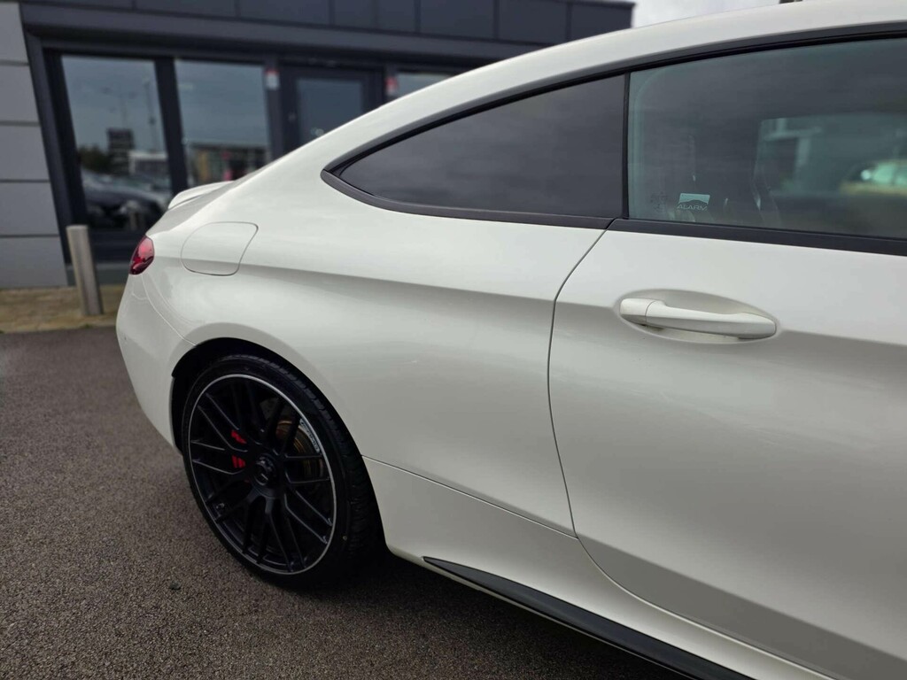 Mercedes-Benz C Class 4.0 Amg C 63 S White #3